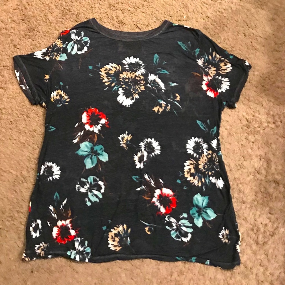 Torrid t shirt size 1 floral print